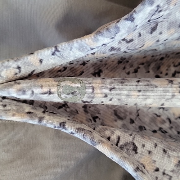 Lululemon Athletica Yoga Power Y Tank Silver Gray Size 4 - Picture 5 of 10